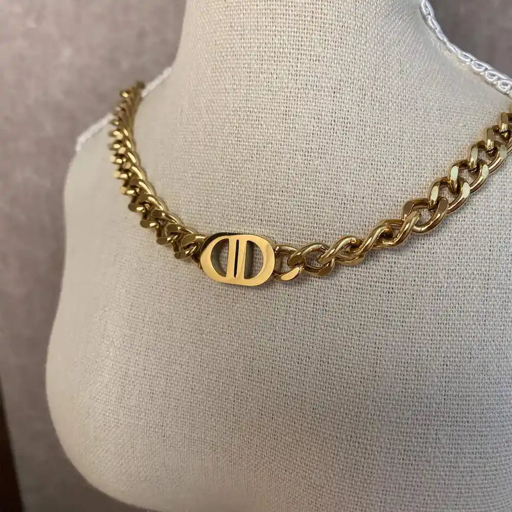 The Cuban Chain