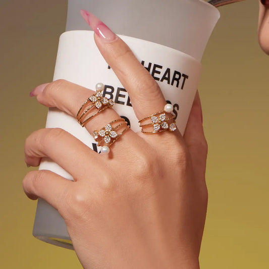 Elle Ring
