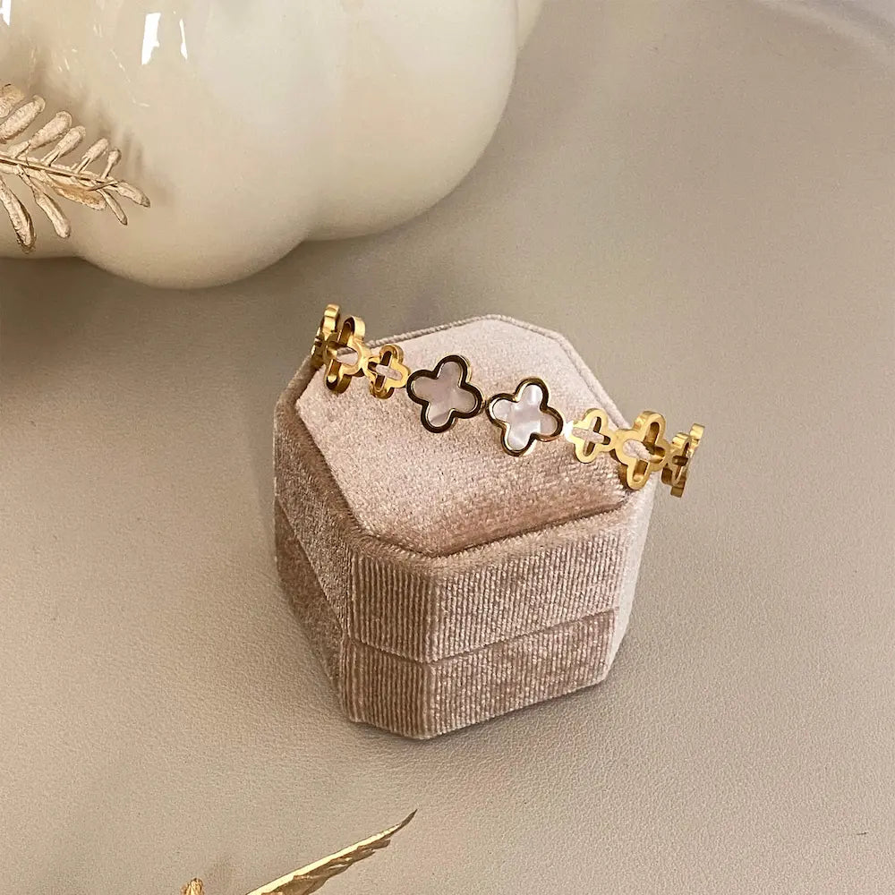 The Bloom Clasp Bangle