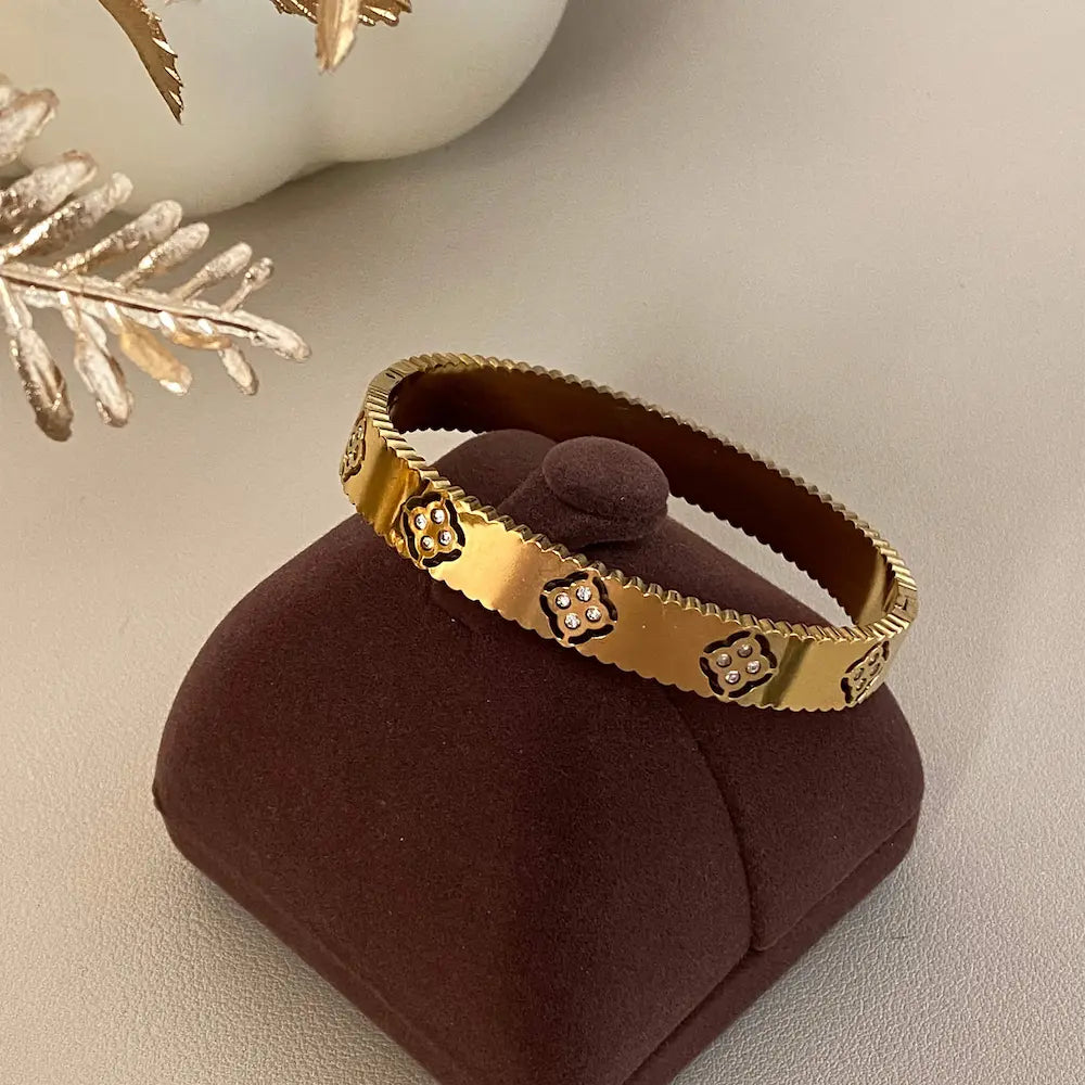 Lucky Flower Bangle