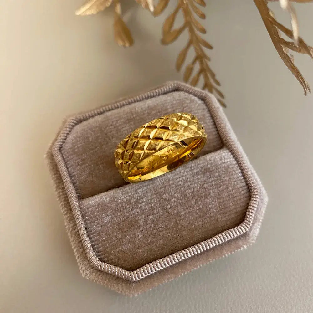 Crush Ring