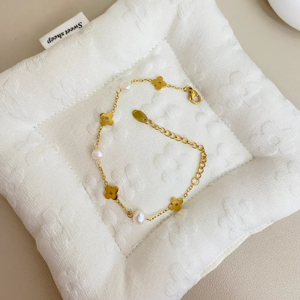 Lady Charming Bracelet