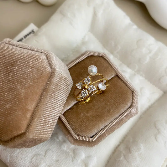 Elle Ring