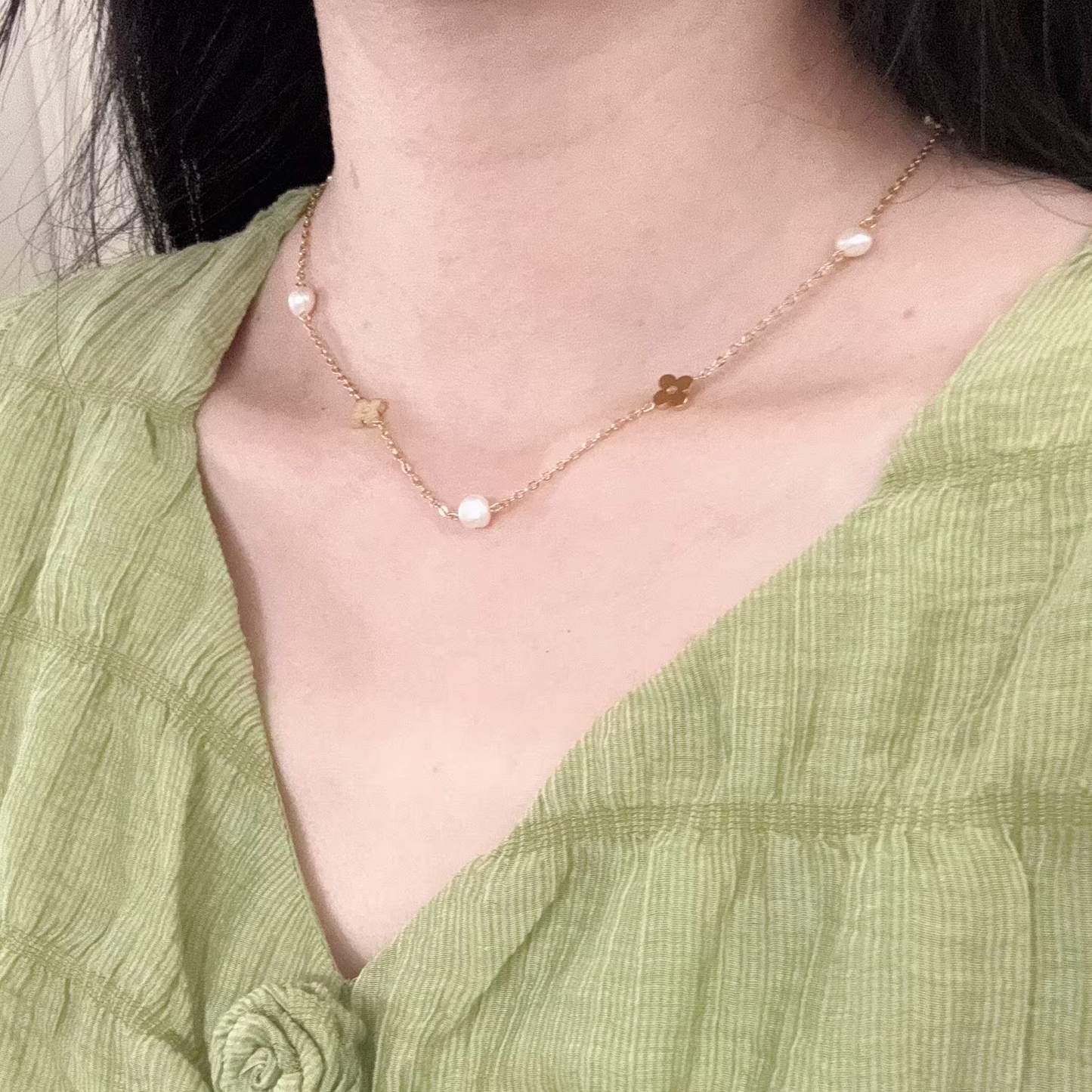 Lady Charming Necklace