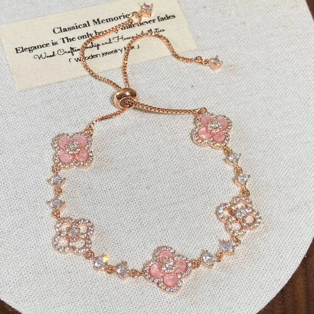 Sakur Diamond Cleef Bracelet Set