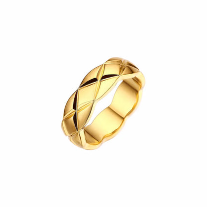 Crisscross Lattice Ring Set