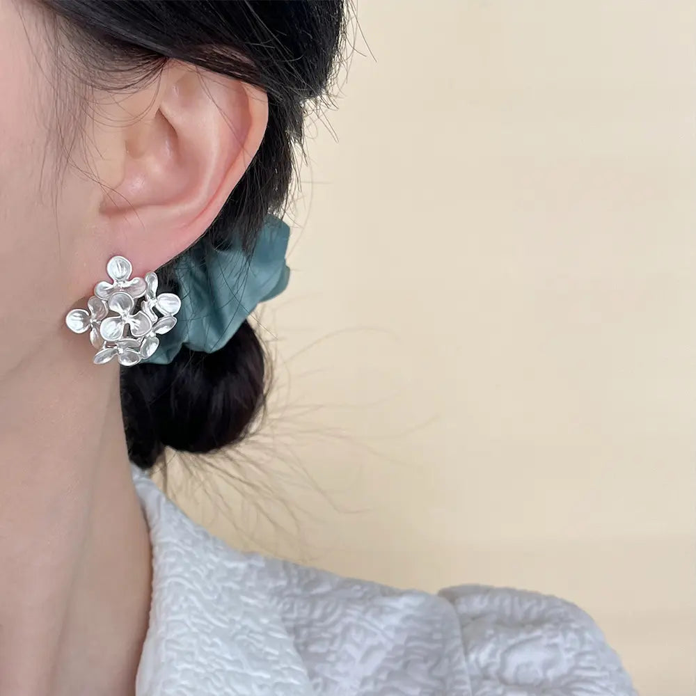 Vintage Camellia Stud Earrings