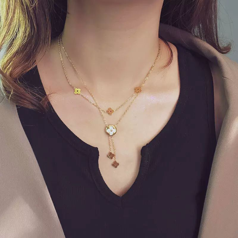 Rossa Necklace