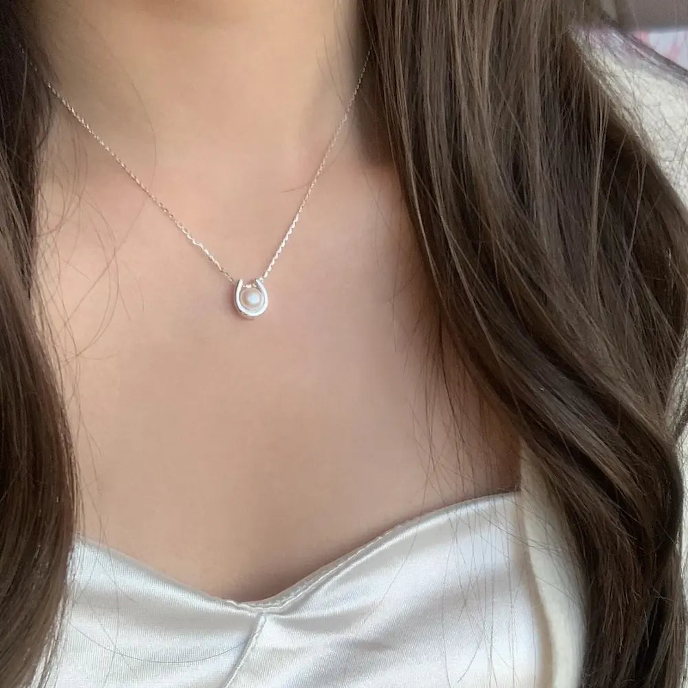 Lunar Pearl Necklace-Sterling Silver U‑Pendant with Freshwater Pearl，Minimalist Everyday Layering Piece