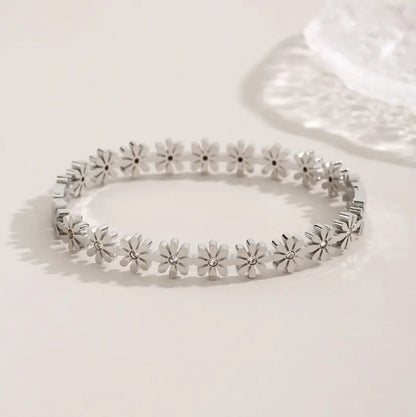 The Daisy Chain Cuff