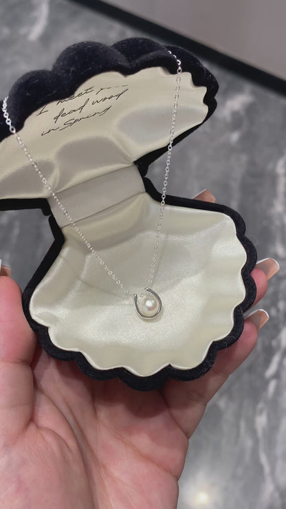 Lunar Pearl Necklace-Sterling Silver U‑Pendant with Freshwater Pearl，Minimalist Everyday Layering Piece